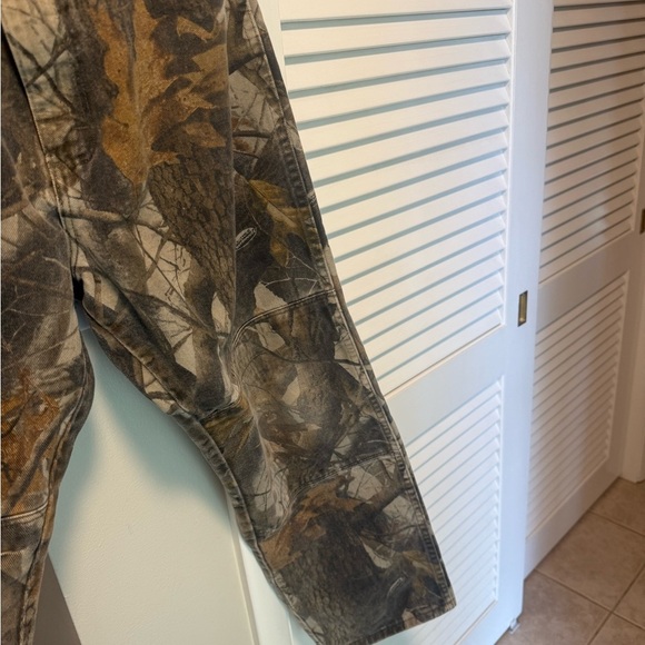Wrangler Real Tree Camo Jeans Buttoned Apparel - Picture 6 of 11